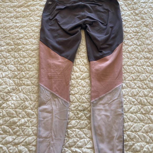 Set of Three Zone High-Waisted 7/8 Fabletics Leggings - Picture 5 of 7